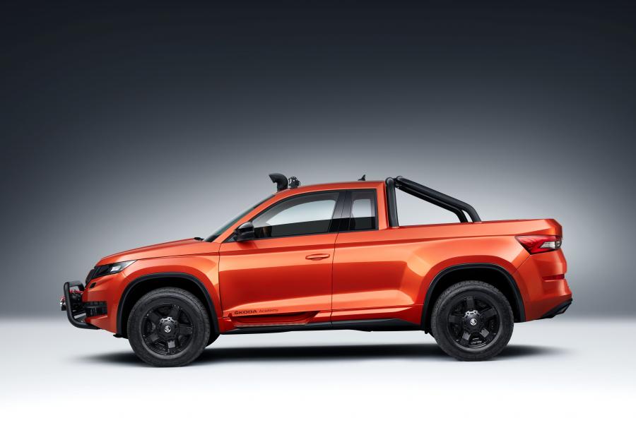  Skoda Mountiaq Concept 2019 года  (фото 2 из 36)